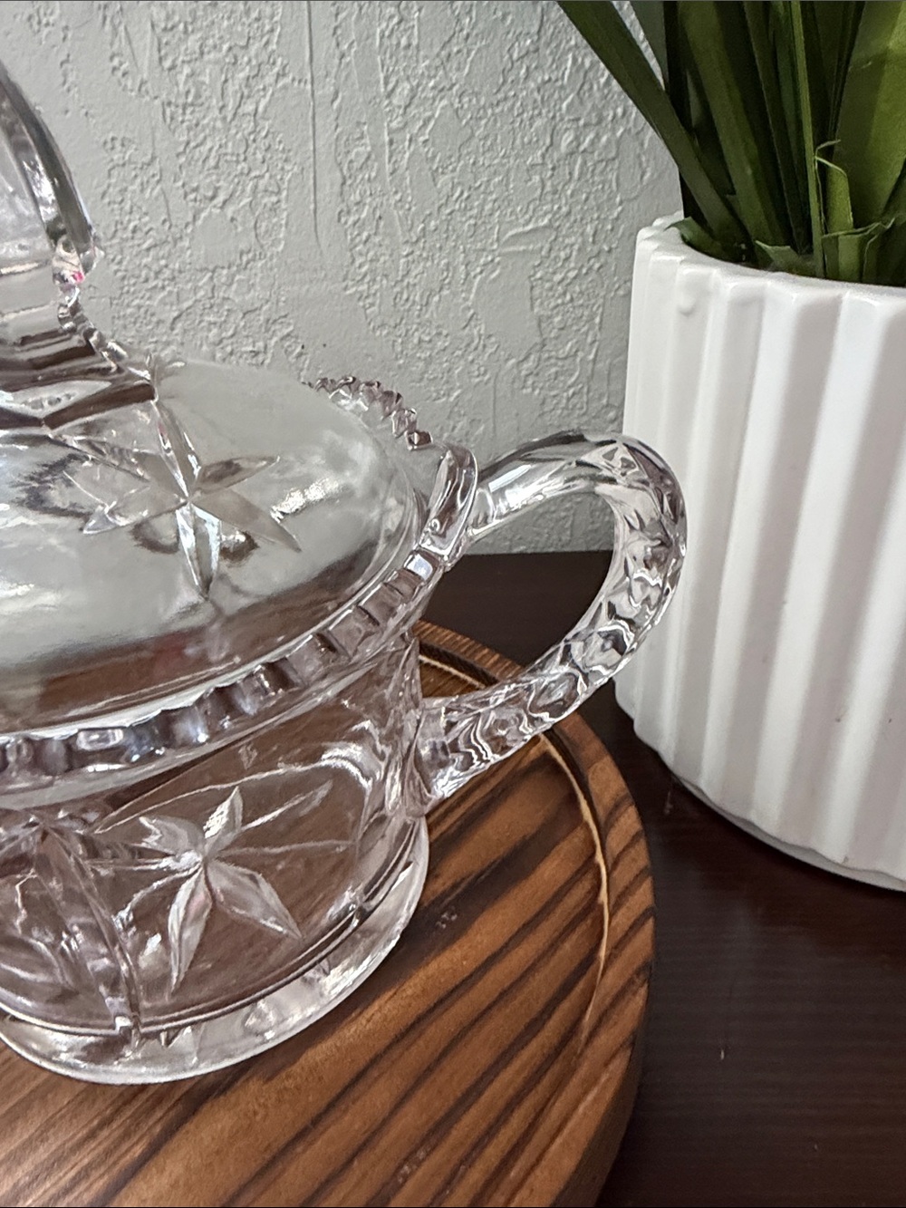 Anchor Hocking Early American Prescut Glass Covered Sugar Bowl EAPC - Picture 4 of 9